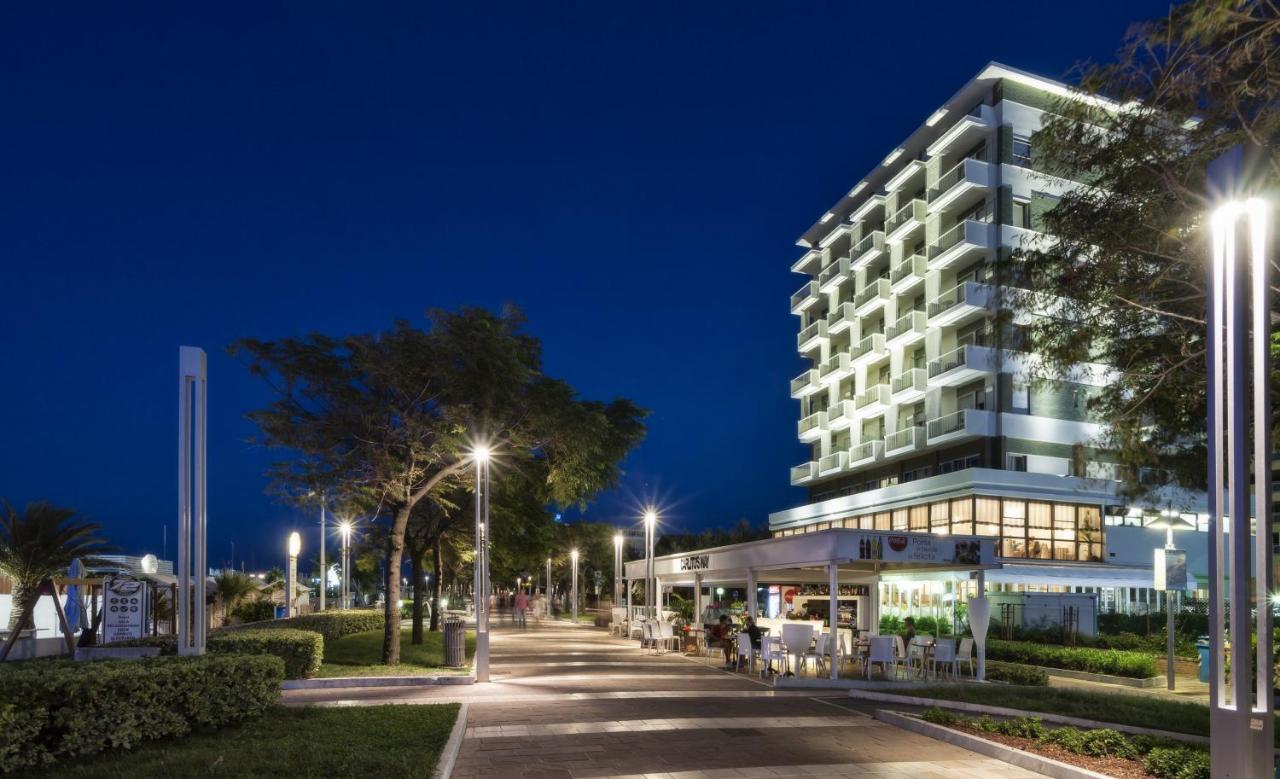 Hotel Abner'S Riccione Esterno foto