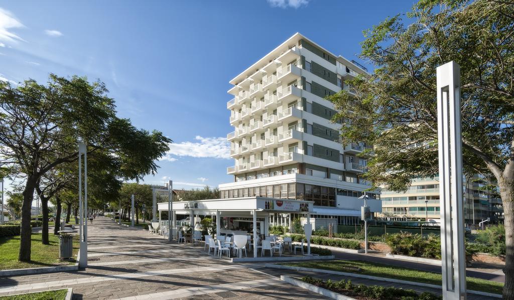 Hotel Abner'S Riccione Esterno foto