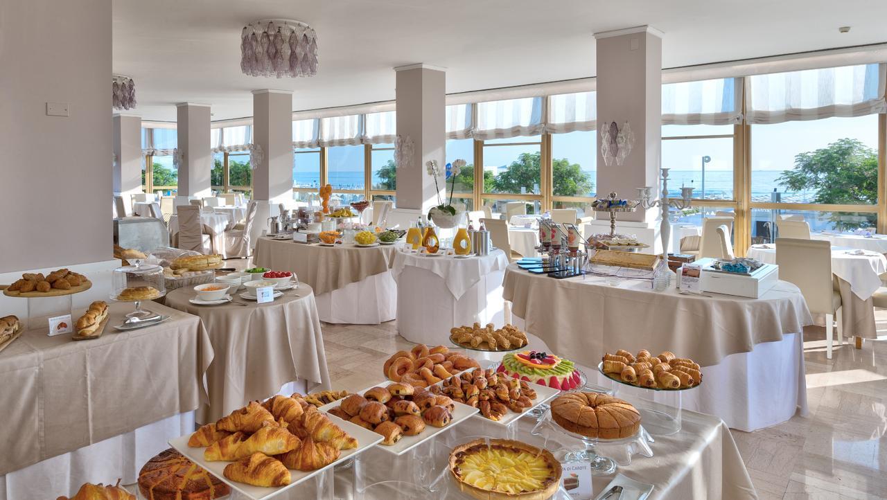 Hotel Abner'S Riccione Esterno foto